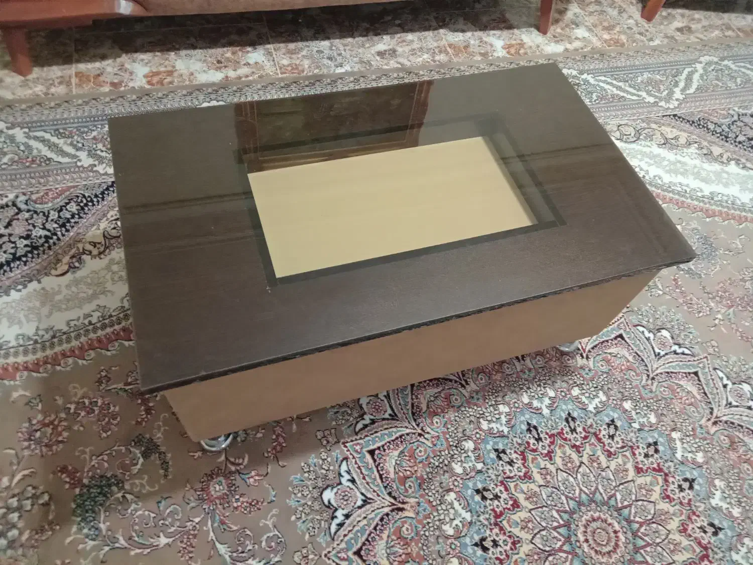 جلو مبلی بزرگ|مبلمان خانگی و میز عسلی|قزوین, |دیوار