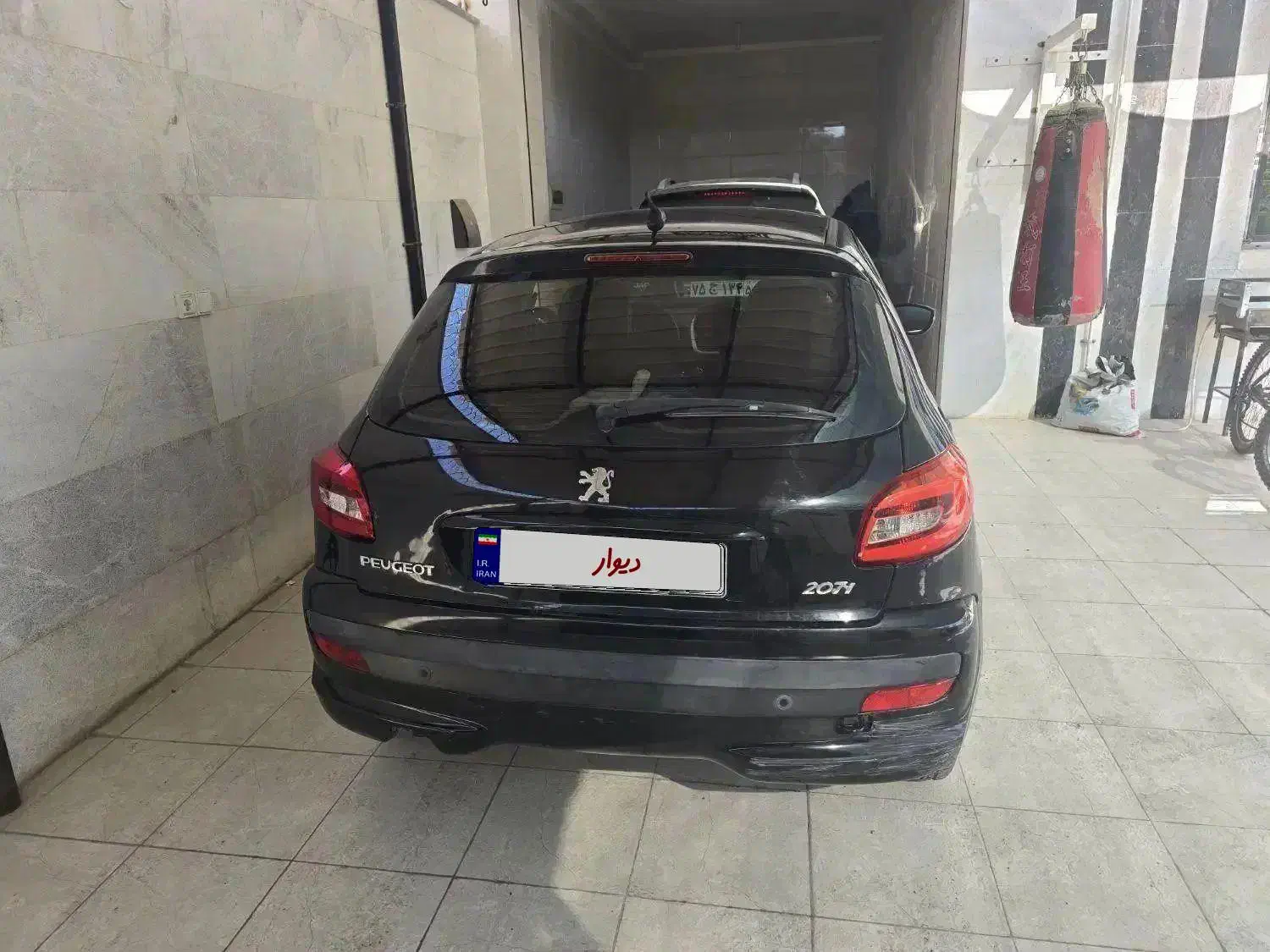 207 سقف شیشه پاناروما 1400 مشکی|خودرو سواری و وانت|بندر گناوه, |دیوار