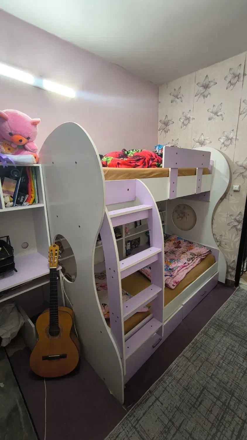 تخت دوطبقه|تخت و سرویس خواب|رباط‌کریم, رباط‌کریم|دیوار