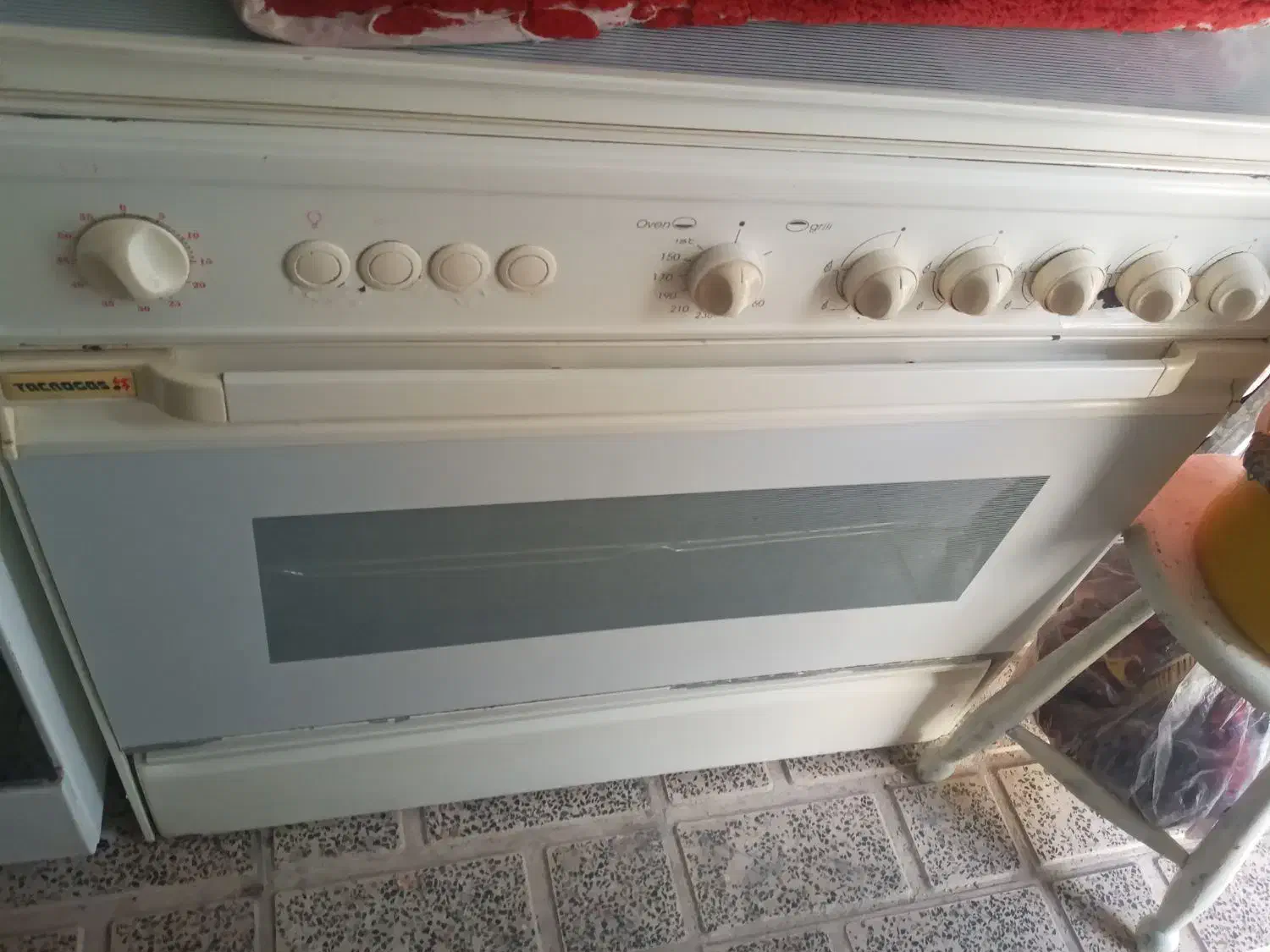 گاز فر دار سالم وتمیز است|اجاق گاز و لوازم برقی پختوپز|کوهدشت, |دیوار