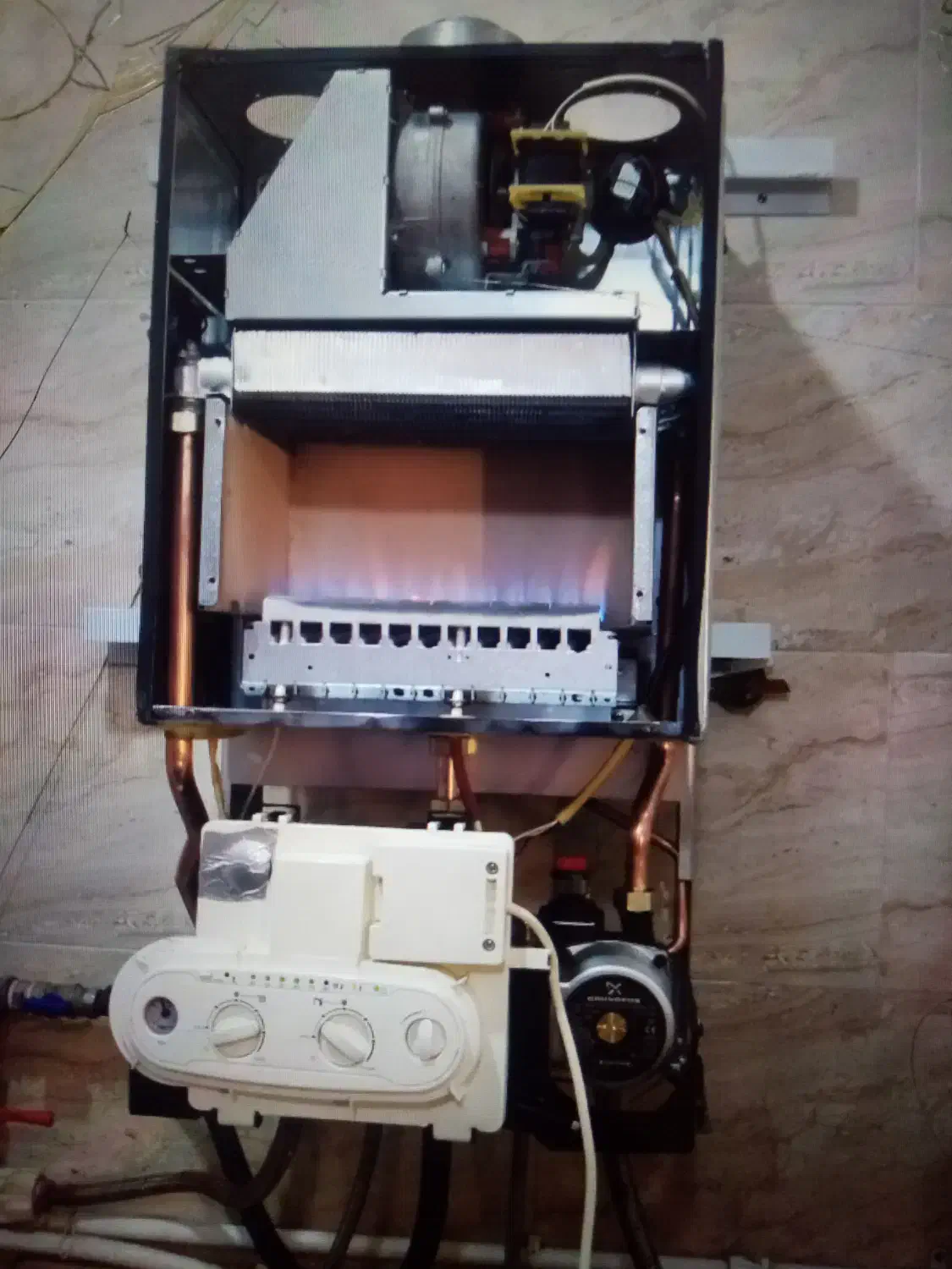 تعمیرات انواع پکیج|آبگرمکن، پکیج، شوفاژ|سهند, |دیوار