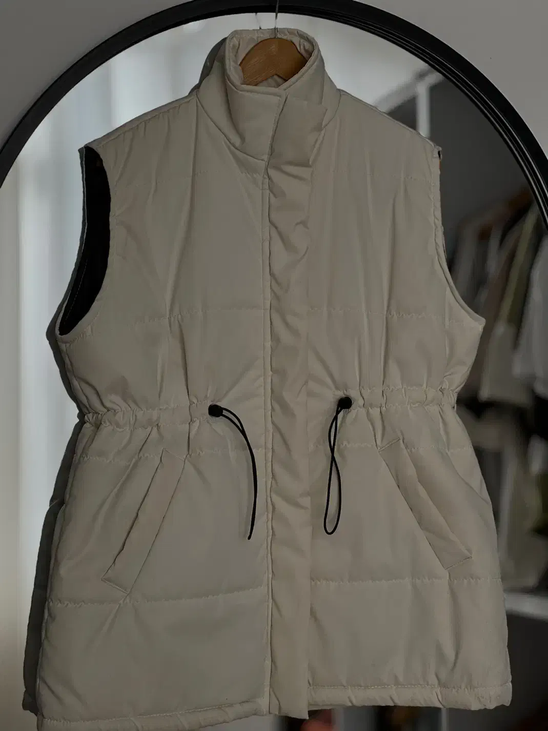 پافر رنگ شیری|لباس|اندیشه, اندیشه فاز ۱|دیوار