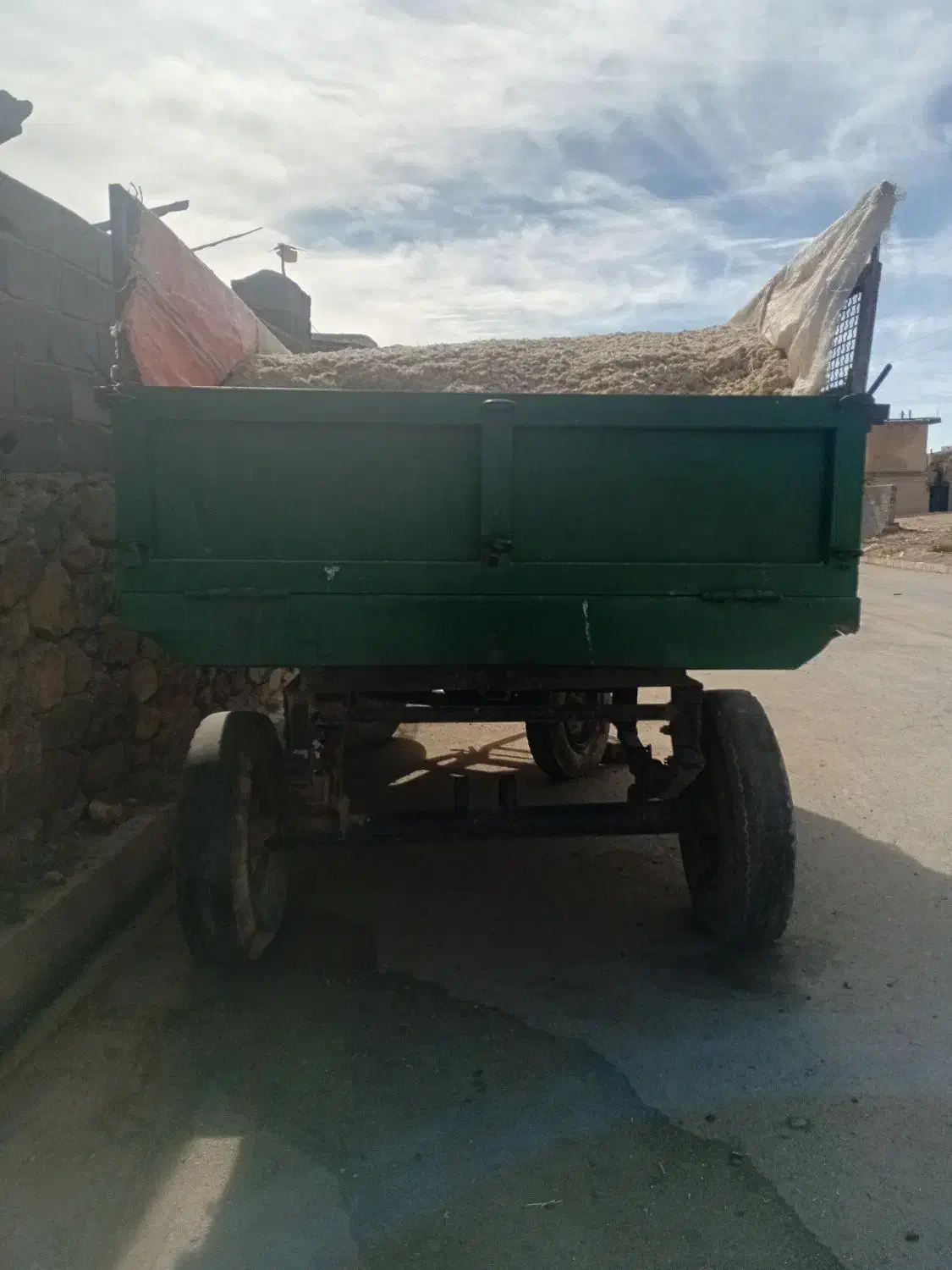 تریلی چهار چرخ وگاواهن|ماشین‌آلات صنعتی|باوله, |دیوار