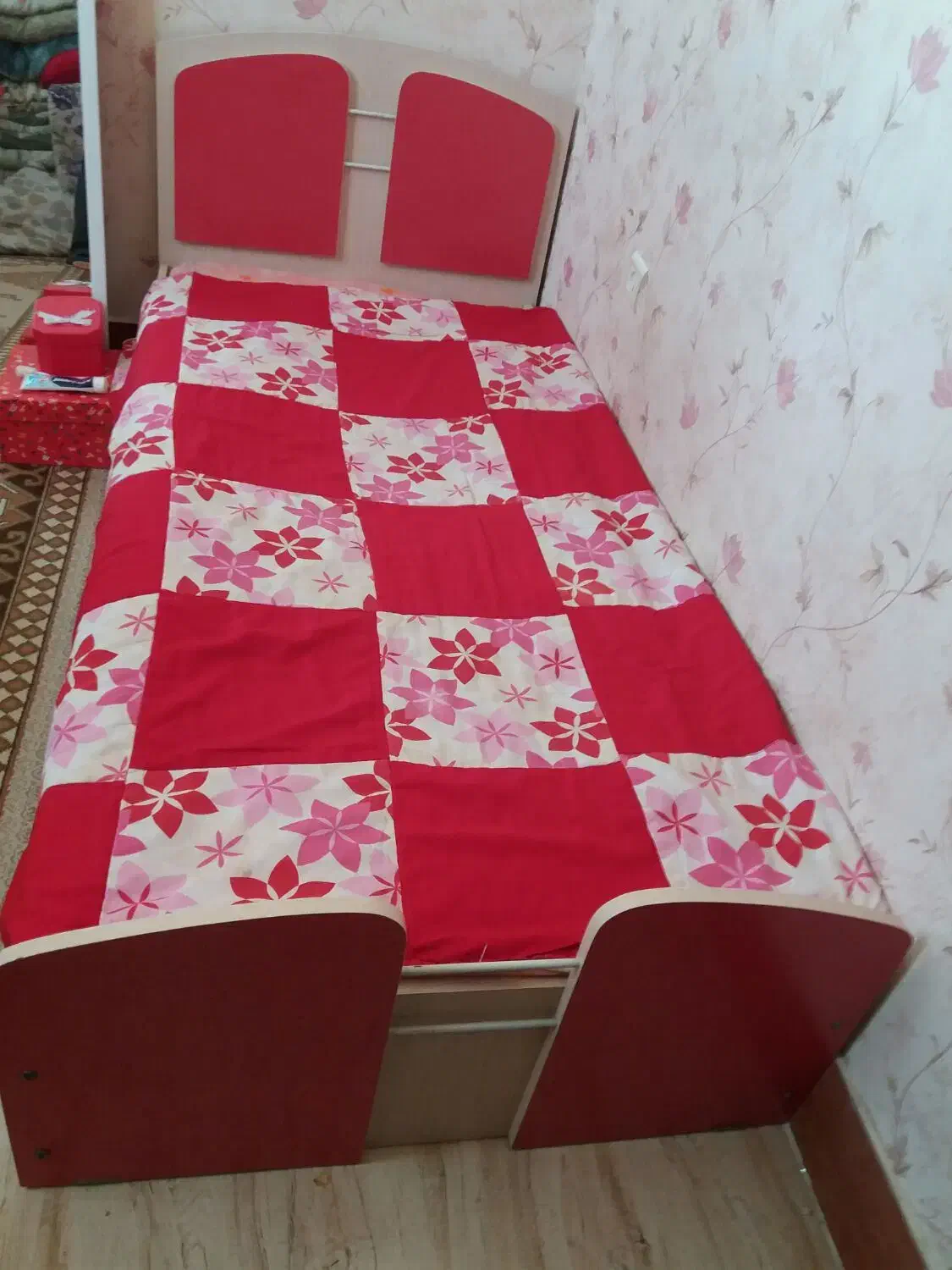 تخت|تخت و سرویس خواب|شیروان (خراسان), |دیوار