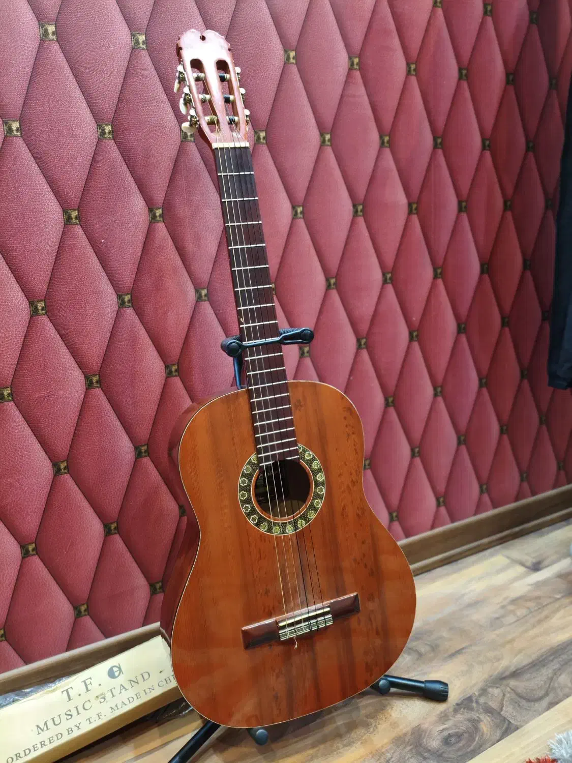 گیتار|گیتار، بیس، امپلیفایر|خمینی‌شهر, |دیوار