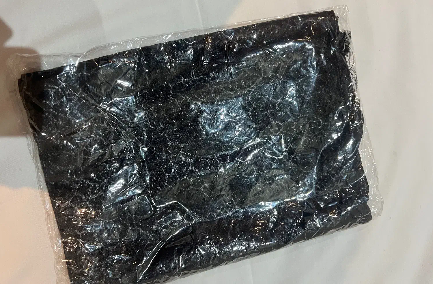 شال ترکیهای مخملی مشکی جذاب فقط۶۵۰ تومن|لباس|اردبیل, |دیوار