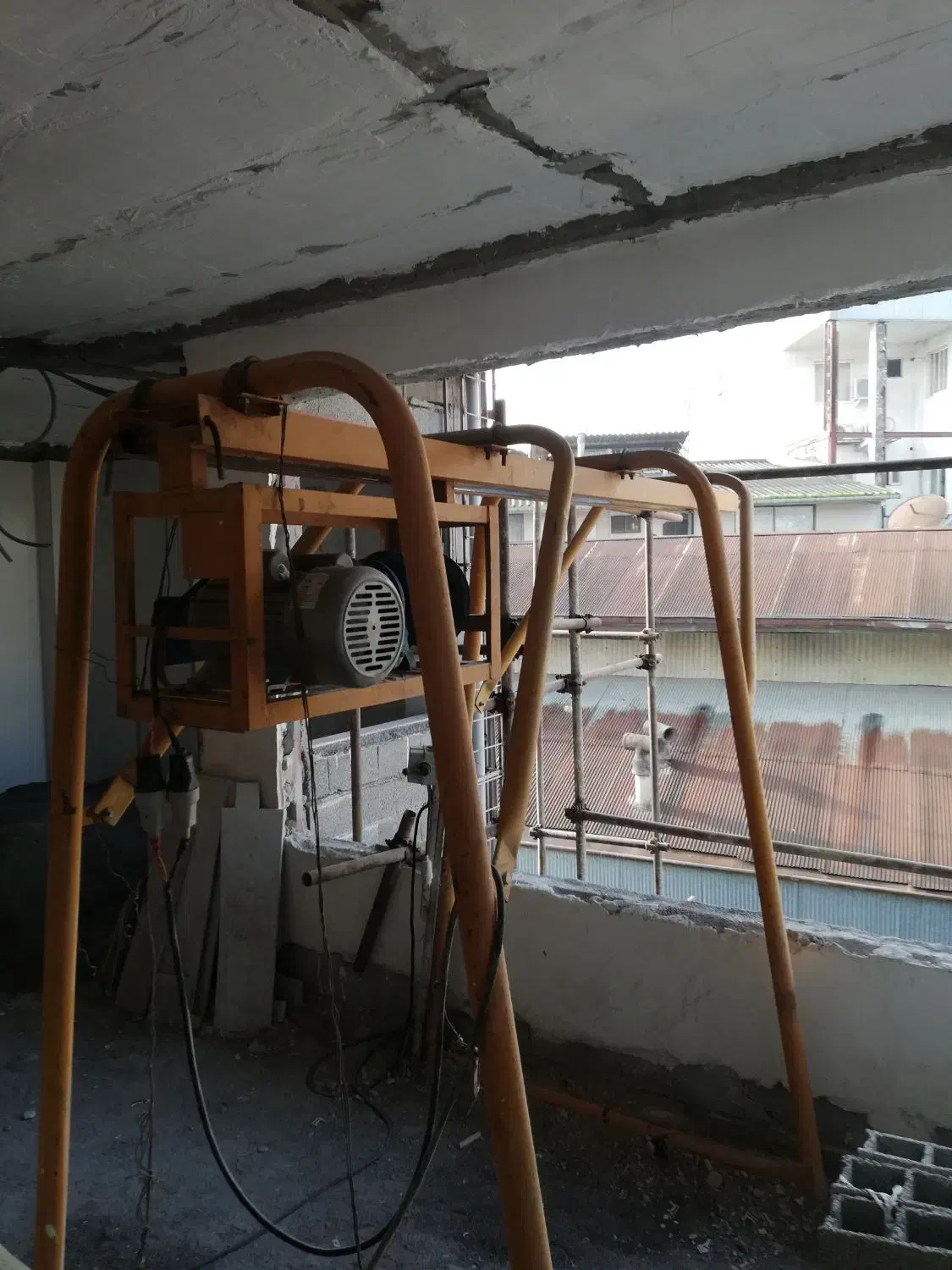 بالابر ساختمانی|ابزارآلات|لاهیجان, قیام|دیوار