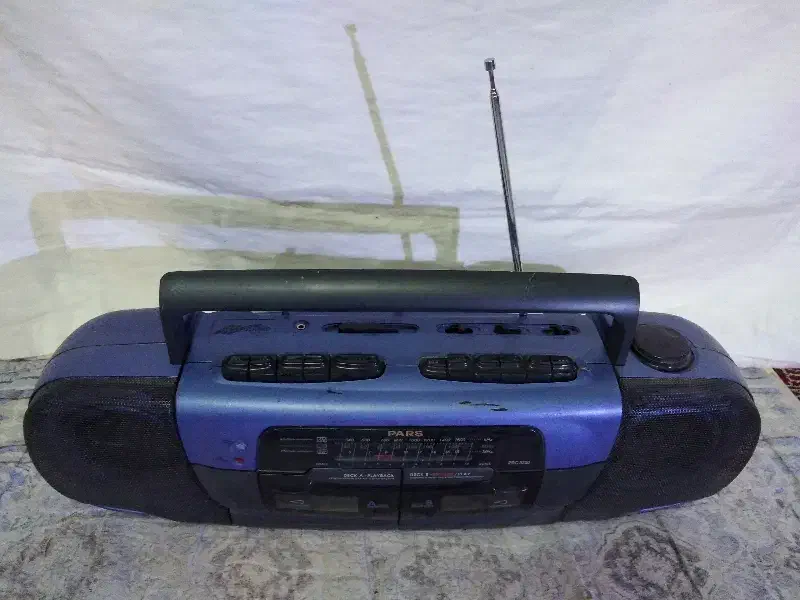 رادیو ضبط  سه موج و دوکاست پارس کاملا سالم|پخش‌کننده همراه|مشهد, شهرک امام هادی (شهرک غرب)|دیوار