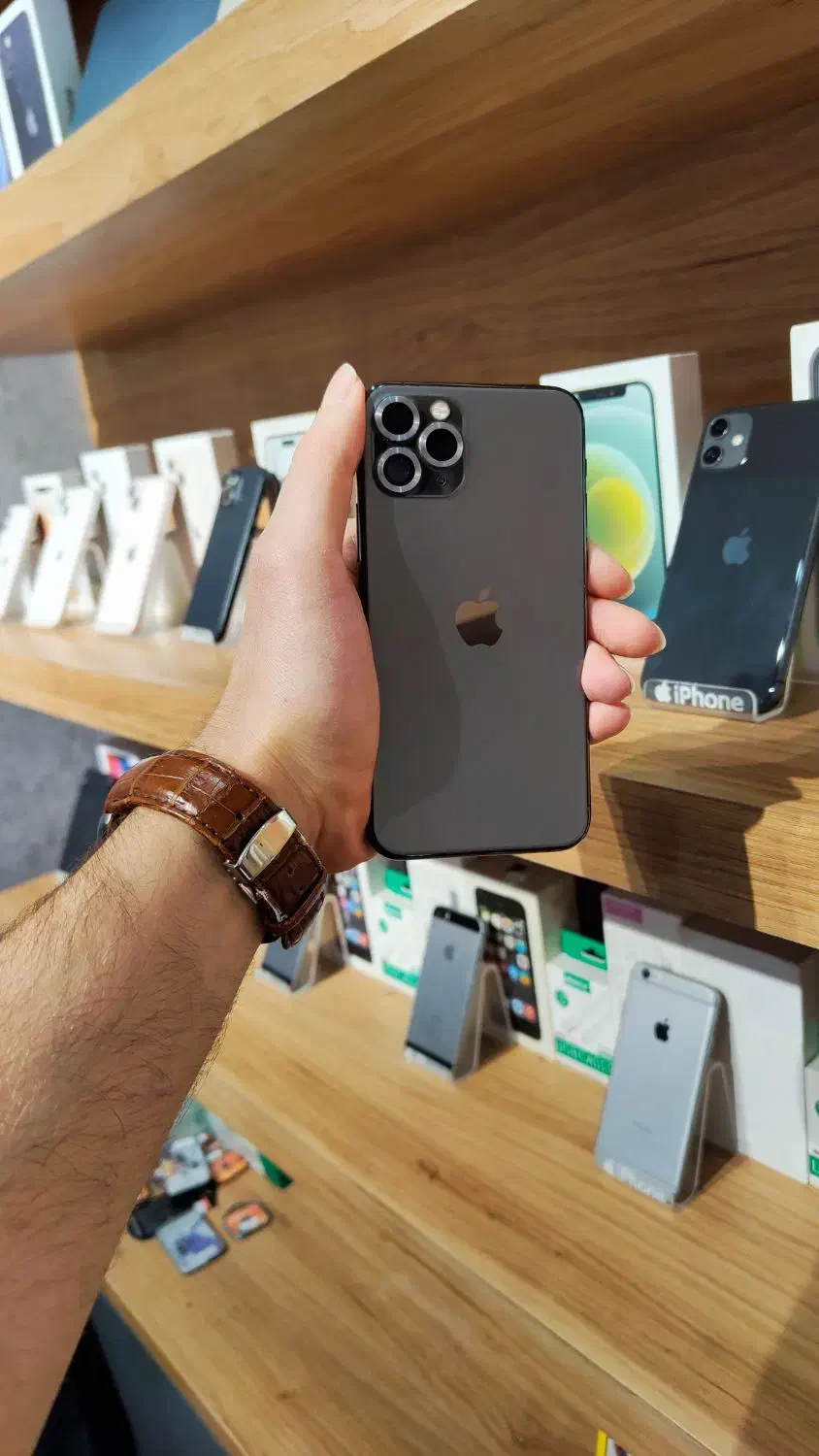 اپل iPhone 11 Pro|موبایل|قم, عمار یاسر|دیوار