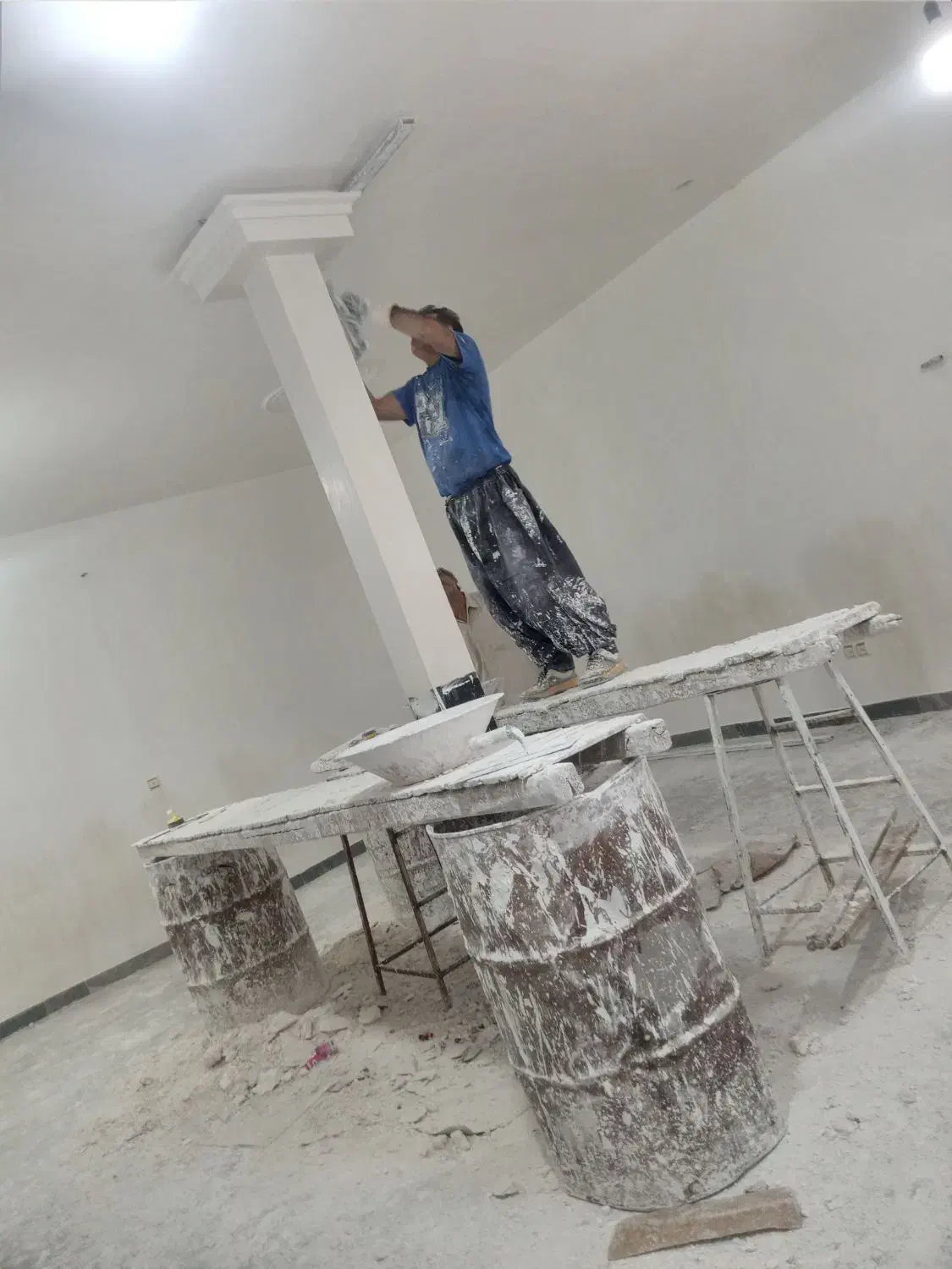 گچ کاری ابزار انجام تمام کارهایی بنایی|خدمات پیشه و مهارت|کوهدشت, |دیوار