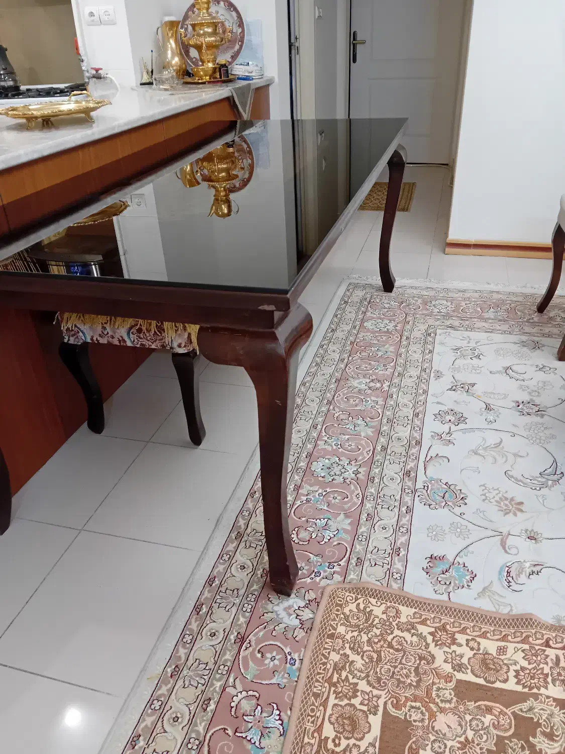 میز ناهارخوری ۸ نفره|میز و صندلی غذاخوری|کاشان, شهرک خاتم الانبیا (مسکن ملی کاشان)|دیوار