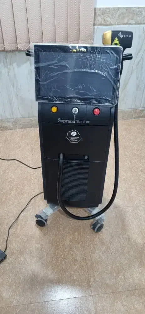 فروش دستگاه لیزر موهای زائد تیتانیوم ۱۶۰۰ وات|پزشکی|تهران, نیروی هوایی (پیروزی)|دیوار