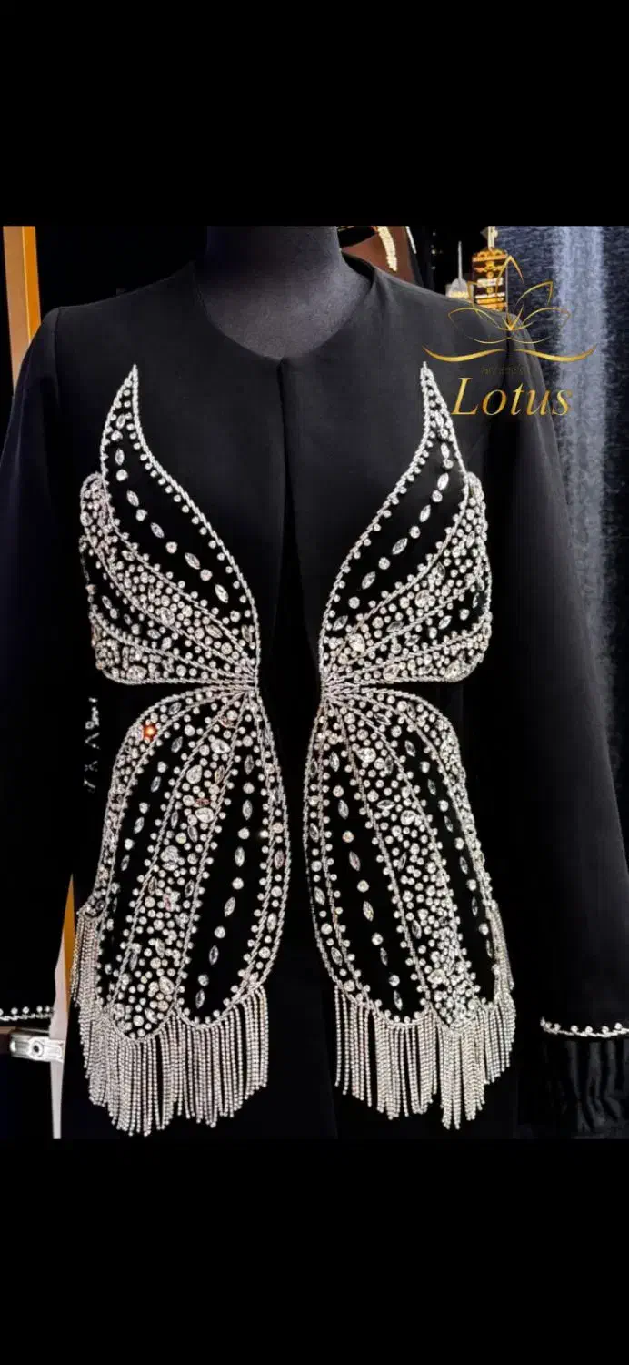 سنگدوزی|لباس|نیشابور, گنبد سبز|دیوار