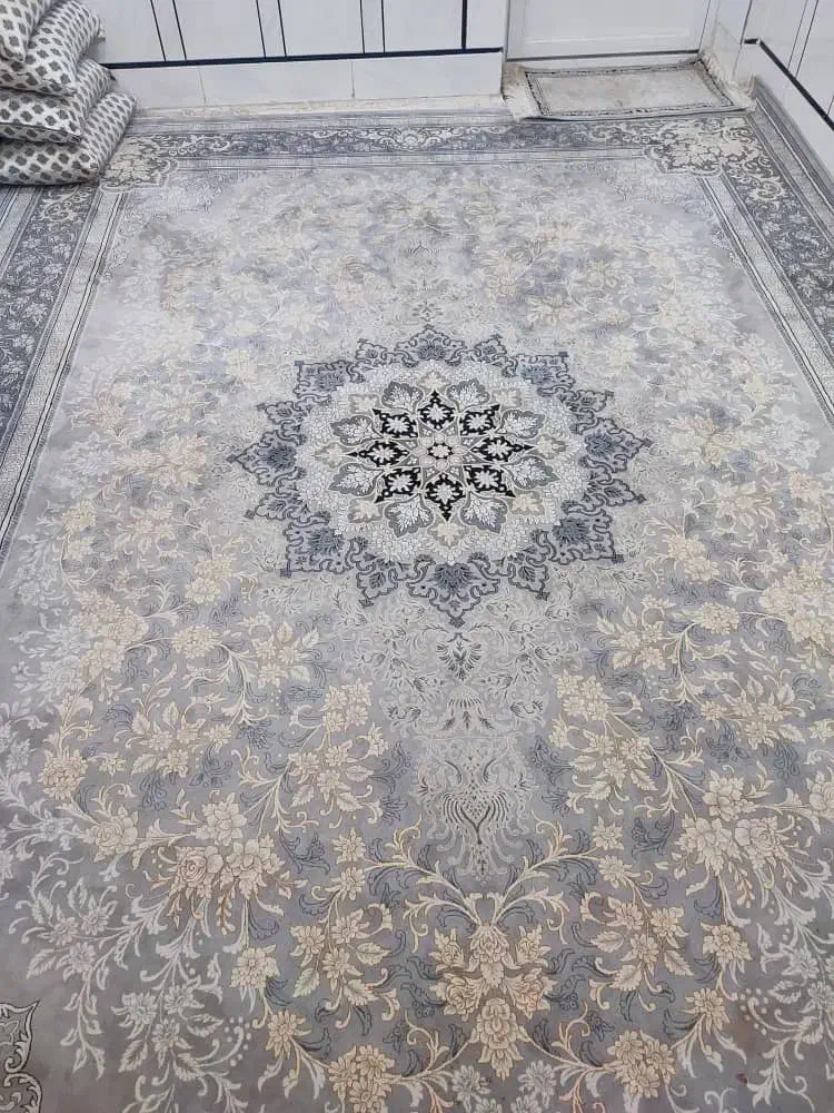 دوعدد فرش نو نو|فرش|محمله, |دیوار