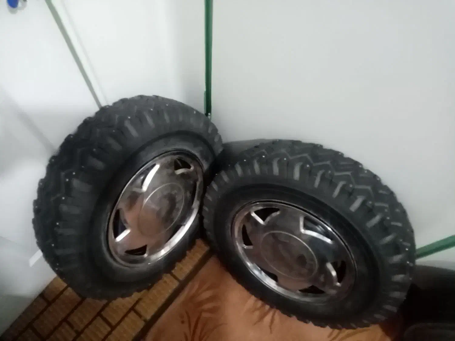 رینگ و لاستیک 165پیکان سواری|قطعات یدکی و لوازم جانبی|پرند, فاز ۶|دیوار