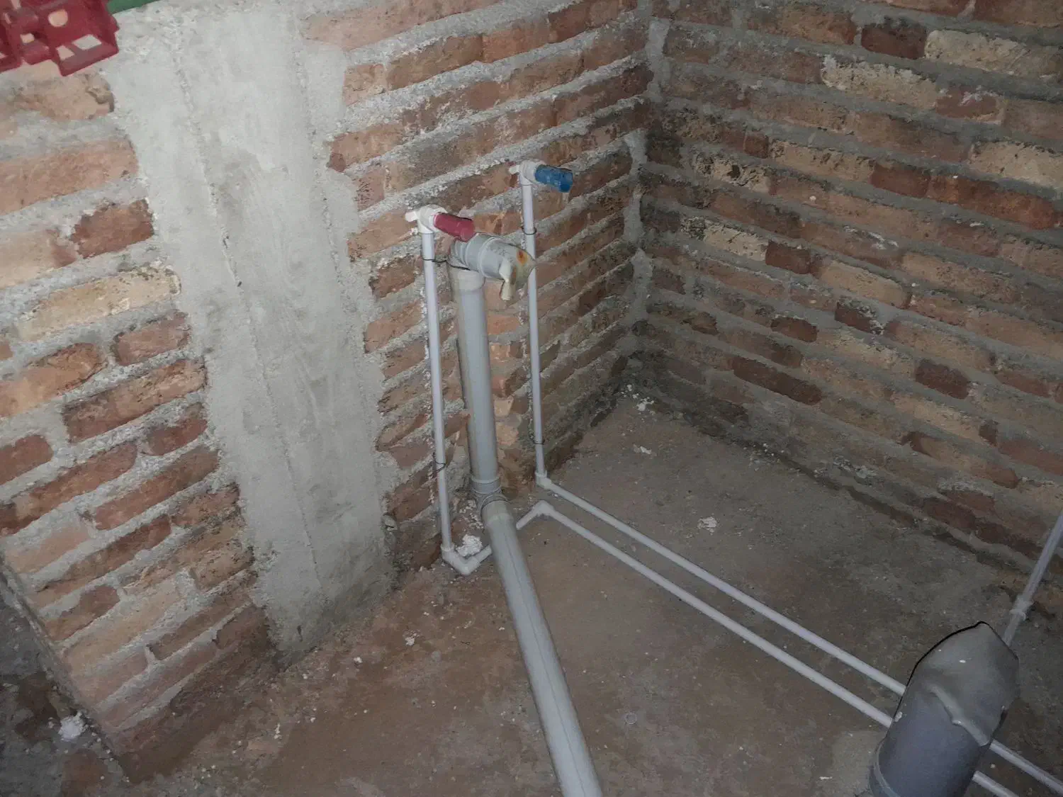 لوله کشی اب گاز تمام وقت. جوشکاری خورده و بنایی|خدمات پیشه و مهارت|اردبیل, |دیوار