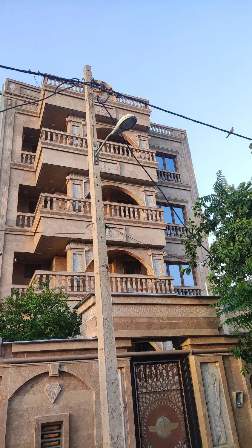 تک واحدی آپارتمان سه خوابه|فروش آپارتمان|شیراز, شهرک سراج|دیوار