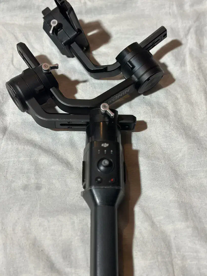 رونین اس|دوربین عکاسی و فیلم‌برداری|شیراز, عادل آباد|دیوار