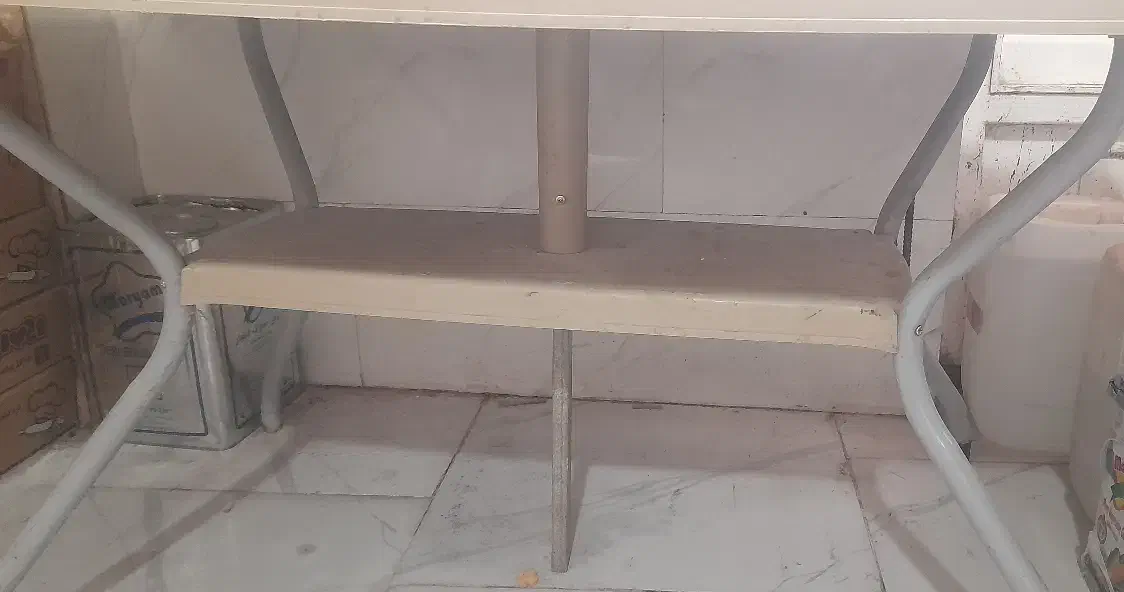 میز|میز و صندلی غذاخوری|کرمان, |دیوار