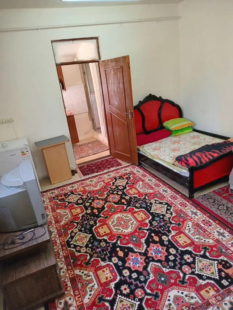 اجاره خانه شبانه روزی|اجارهٔ کوتاه‌مدت آپارتمان و سوئیت|رشت, هلال احمر|دیوار