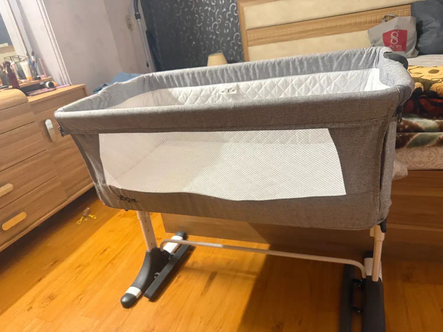 تخت کنار مادر نو زویی سه بار استفاده شده|تخت و صندلی بچه|اصفهان, مهرآباد|دیوار