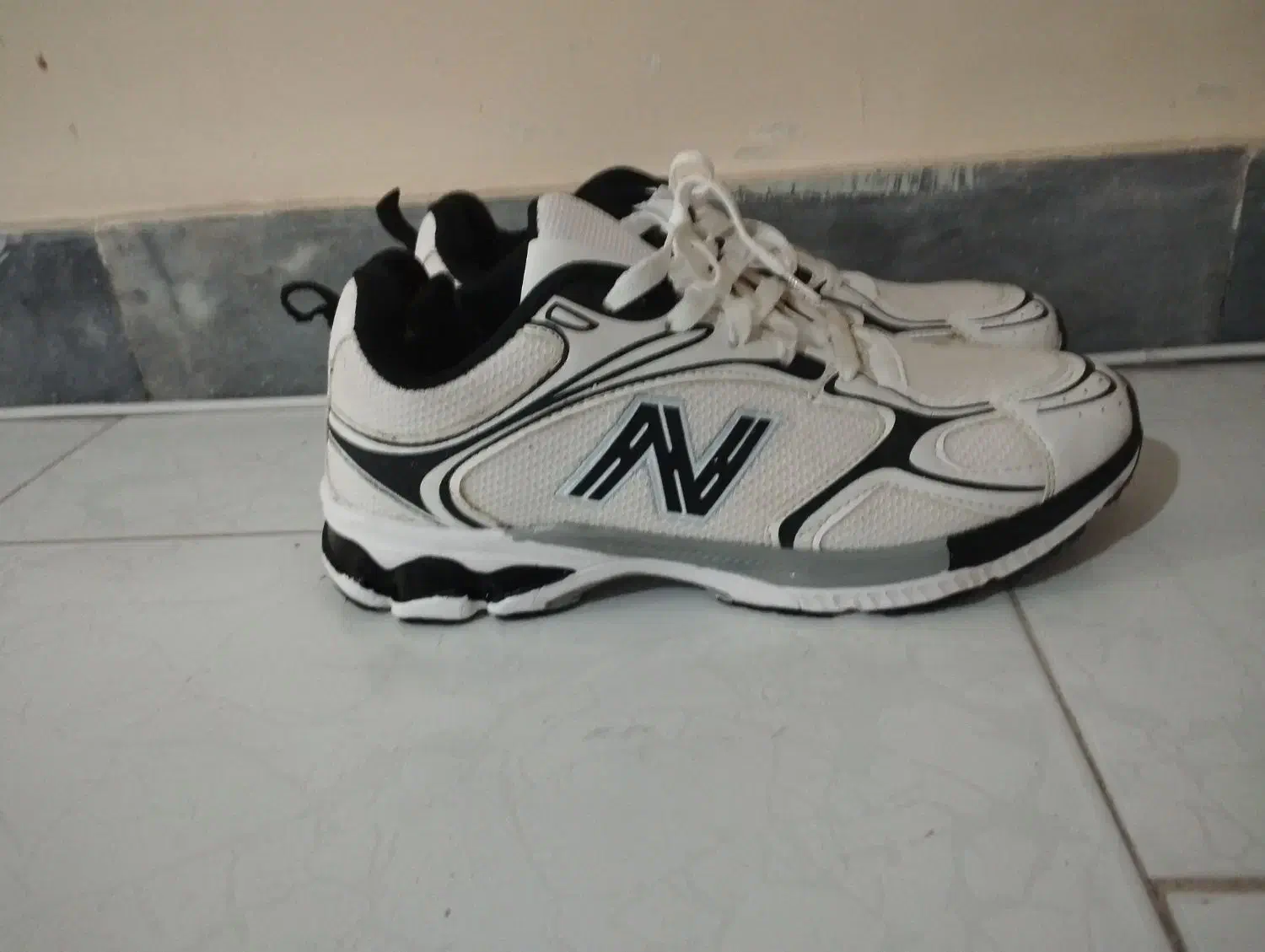 فروش کفش نیوبالانس|کیف، کفش، کمربند|گرگان, |دیوار