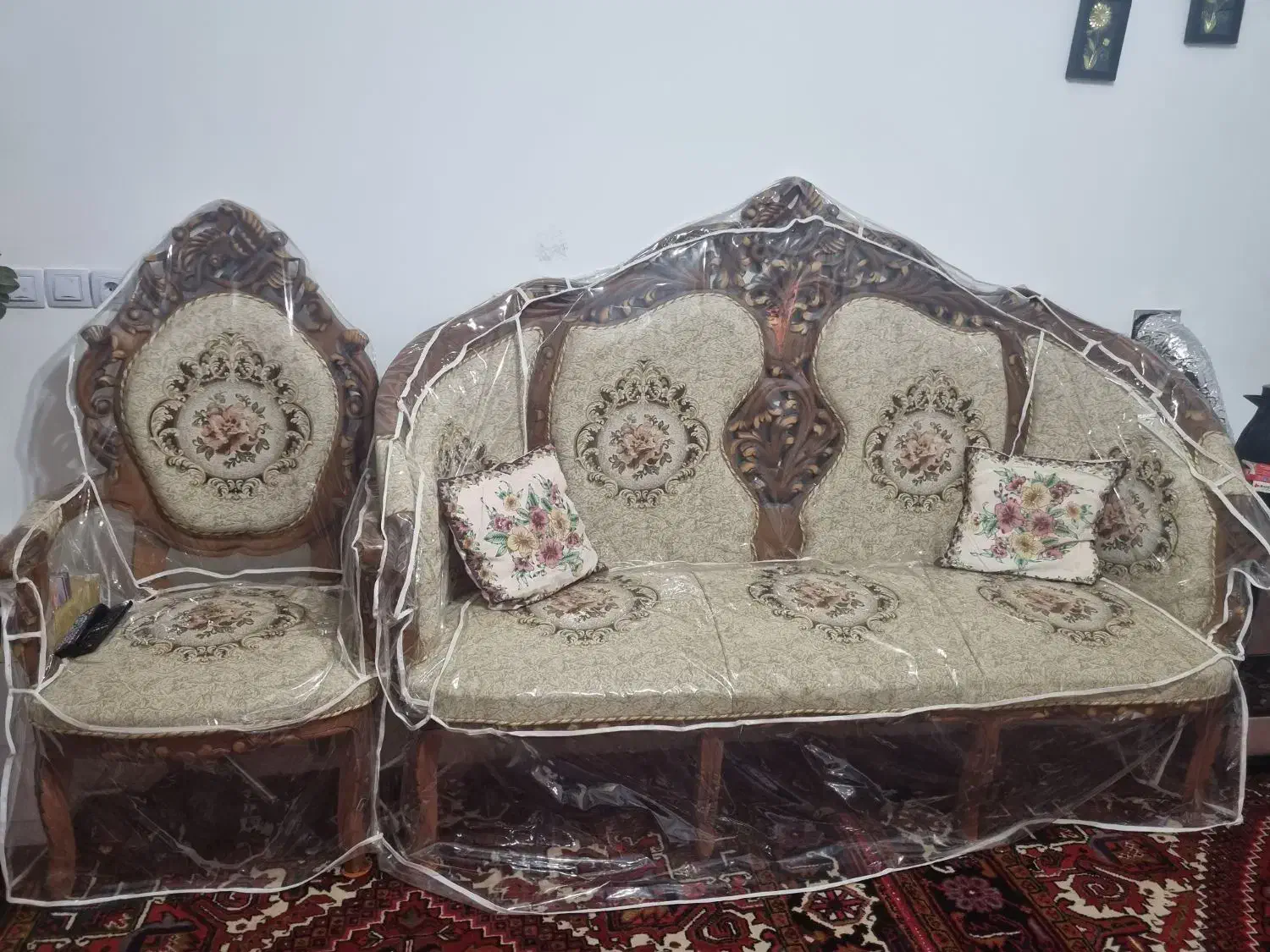 مبل سلطنتی (فرحی) ۸ نفره|مبلمان خانگی و میز عسلی|مراغه, |دیوار