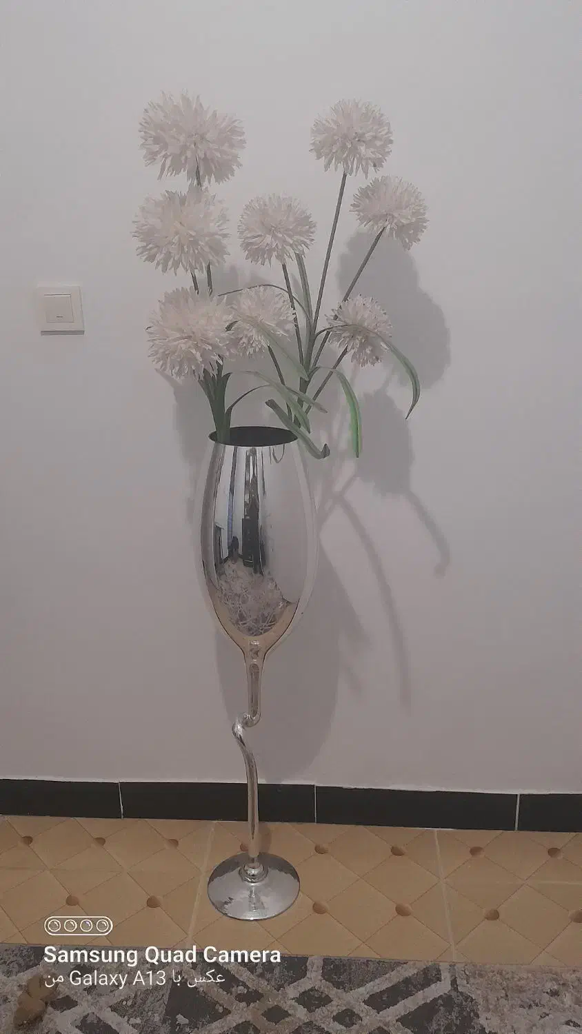 گلدان باگل ۸۰۰ هزار تومان|صنایع دستی و سایر لوازم تزئینی|محمدشهر, محمدشهر|دیوار