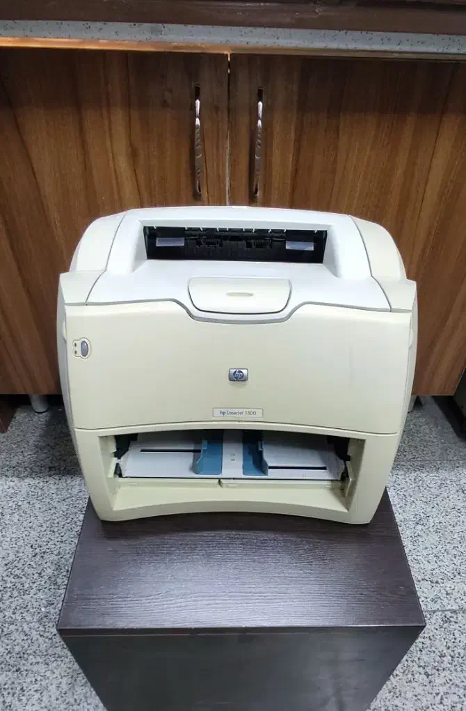 پرینتر سیاه و سفید hp/1300|پرینتر، اسکنر، کپی، فکس|کرج, شهرک بنفشه|دیوار