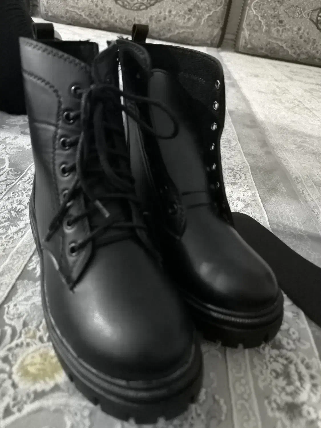 نیم بوت مشکی سایز ۳۷،۳۸|کیف، کفش، کمربند|بهارستان, |دیوار