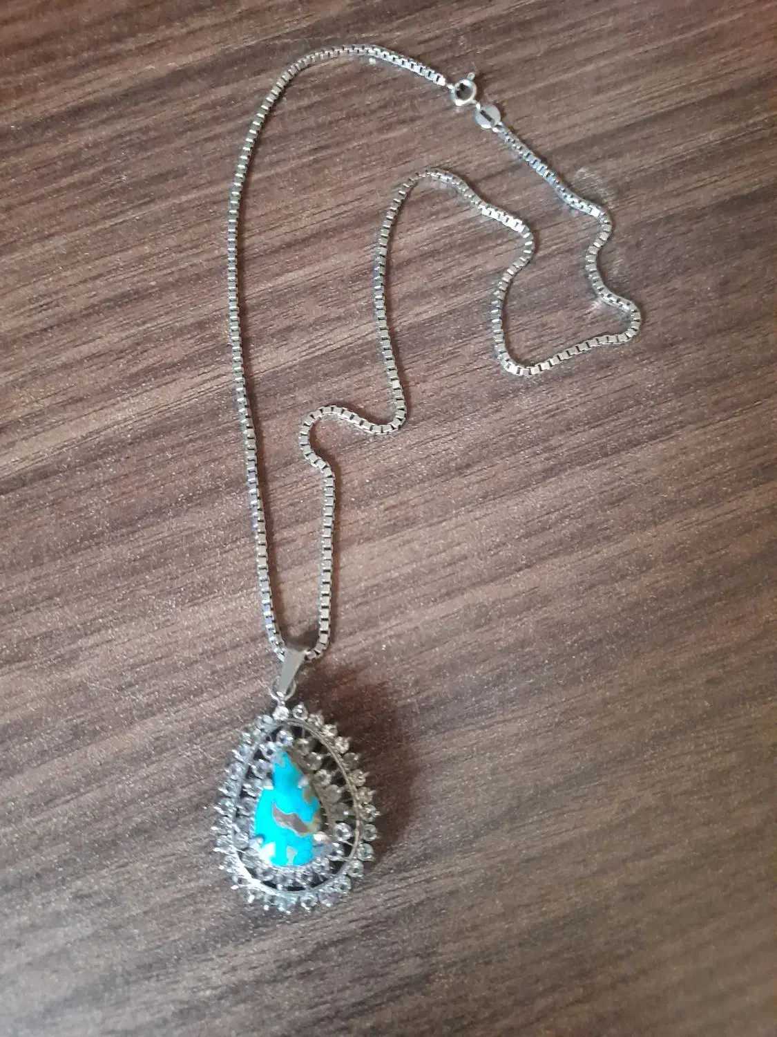 پلاک نقره فیروزه ای نیشاپوری و زنجیر نقره|جواهرات|تهران, والفجر (افسریه)|دیوار