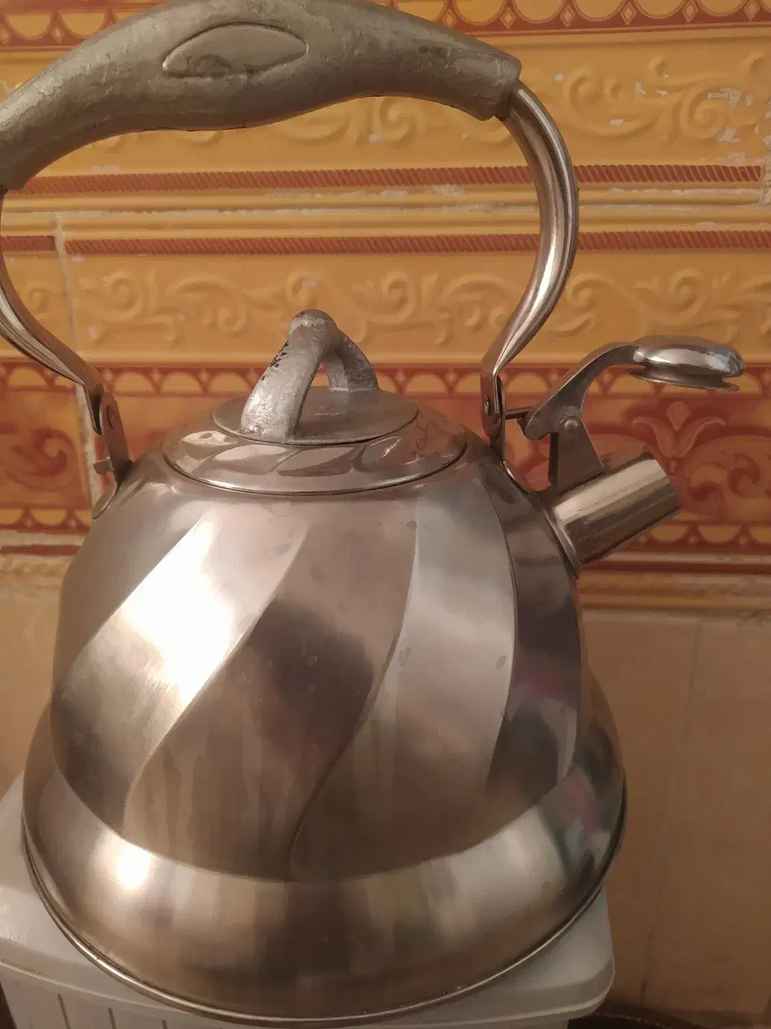 کتری سوتی|قوری، کتری، قهوه‌ساز دستی|رباط‌کریم, رباط‌کریم|دیوار