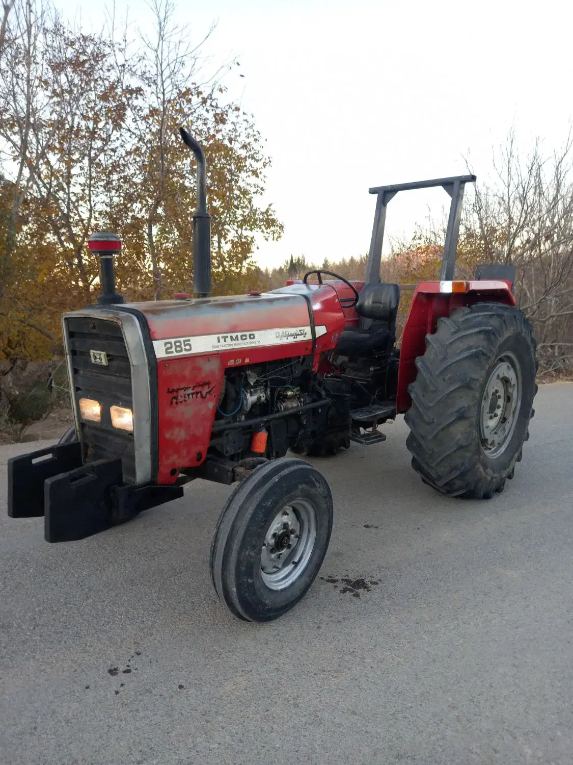 تراکتور مدل ۸۶|خودرو سنگین|فیروزآباد (لرستان), |دیوار