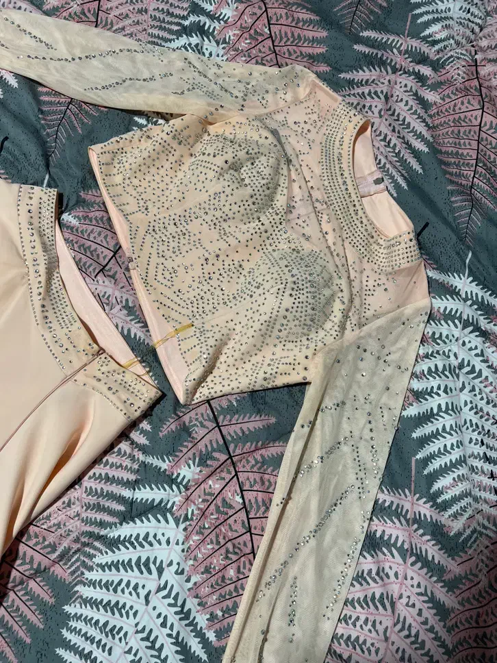 لباس مجلسی دوتیکه فروش فوری|لباس|نوشهر, |دیوار