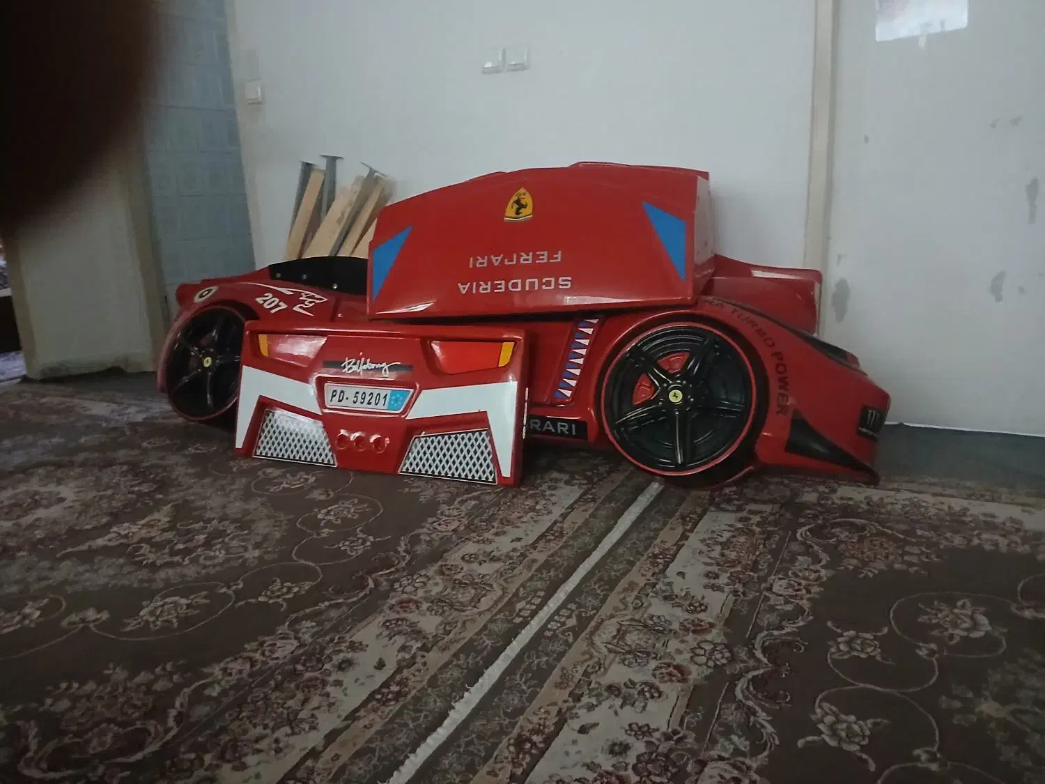 تخت خواب طرح ماشین|تخت و سرویس خواب|آبسرد, |دیوار