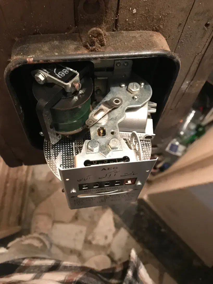 کنتور قدیمی کلکسیونی|کلکسیون اشیاء عتیقه|رشت, معلم|دیوار