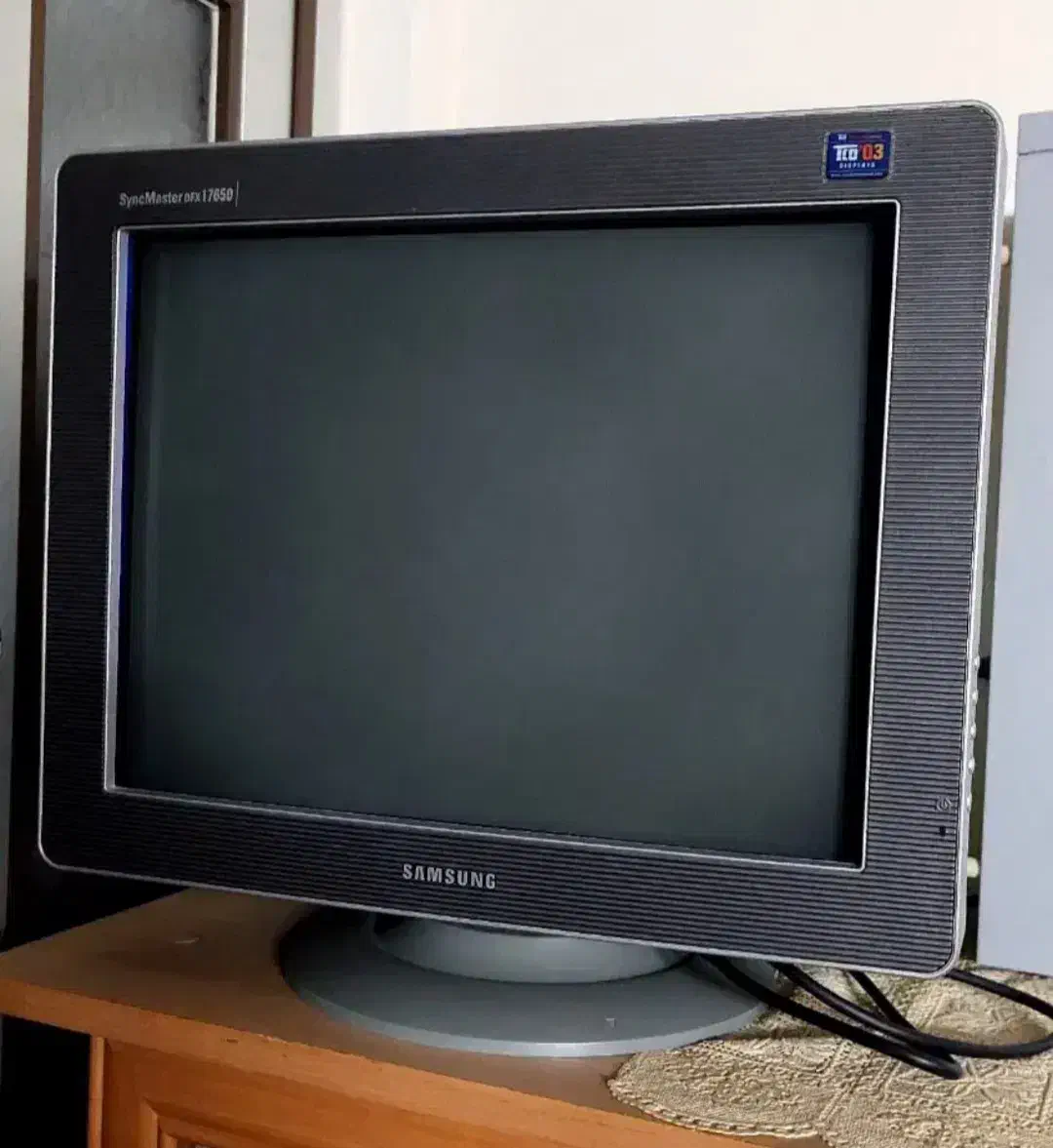 مانیتور سامسونگ قدیمی سالم مقطوع|قطعات و لوازم جانبی رایانه|آزادشهر, |دیوار