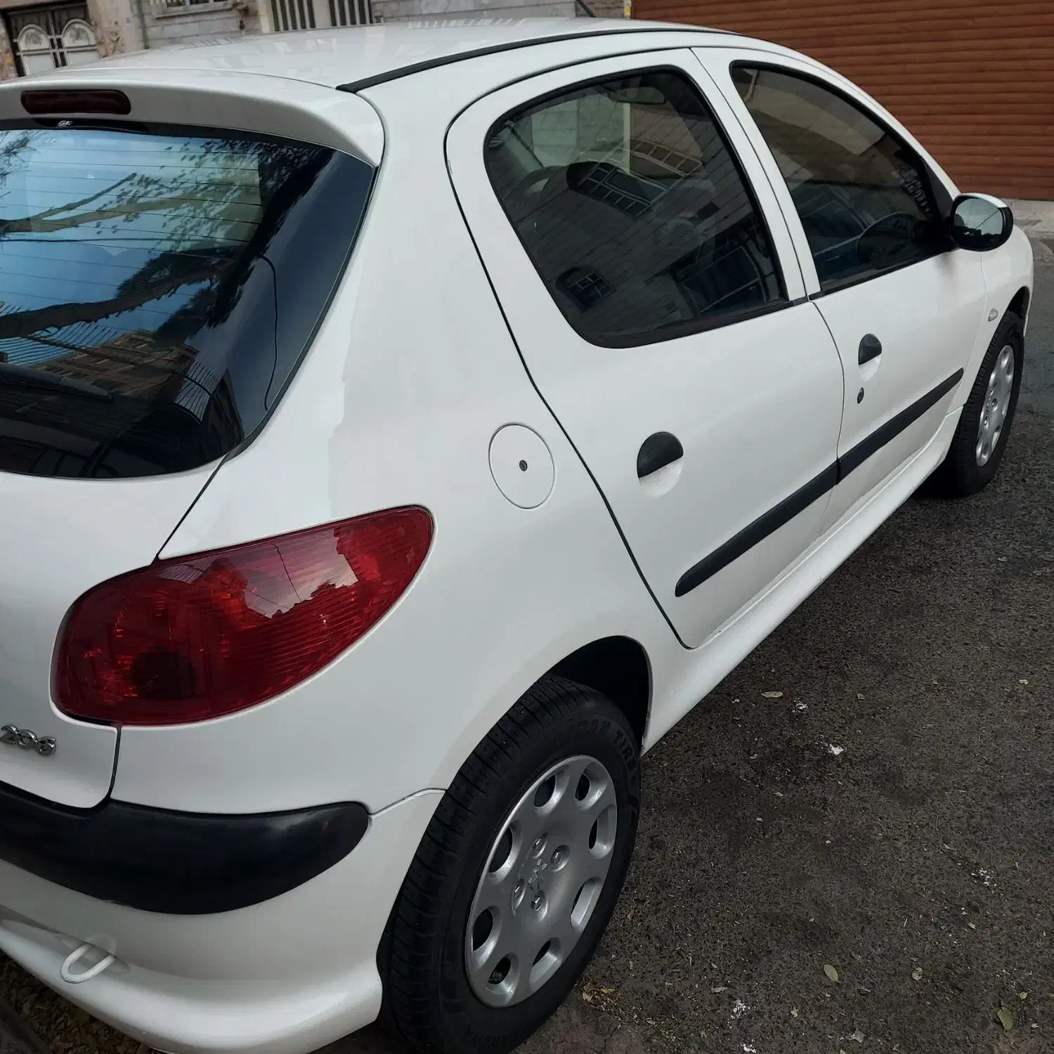 پژو ۲۰۶ تیپ ۲ مدل ۱۳۹۵ نقد و اقساط|خودرو سواری و وانت|تهران, نازی‌آباد|دیوار