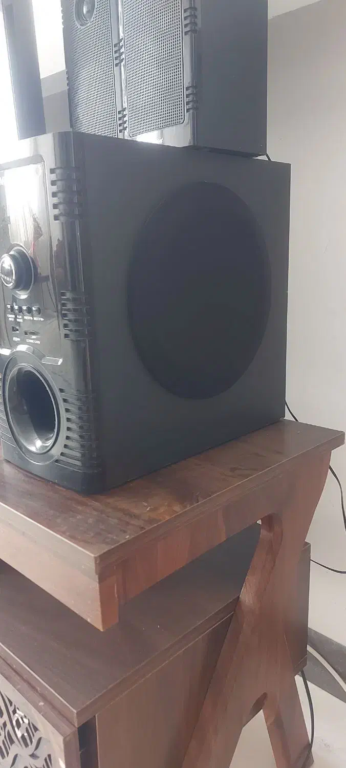 فروش اسپیکر و دی وی دی|سیستم صوتی خانگی|شیراز, شهرک مدرس|دیوار