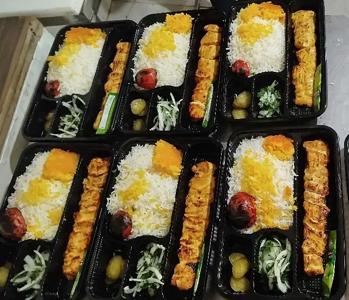 طبخ انواع غذاها برای مجالس|خدمات پذیرایی، مراسم|اصفهان, الهیه|دیوار