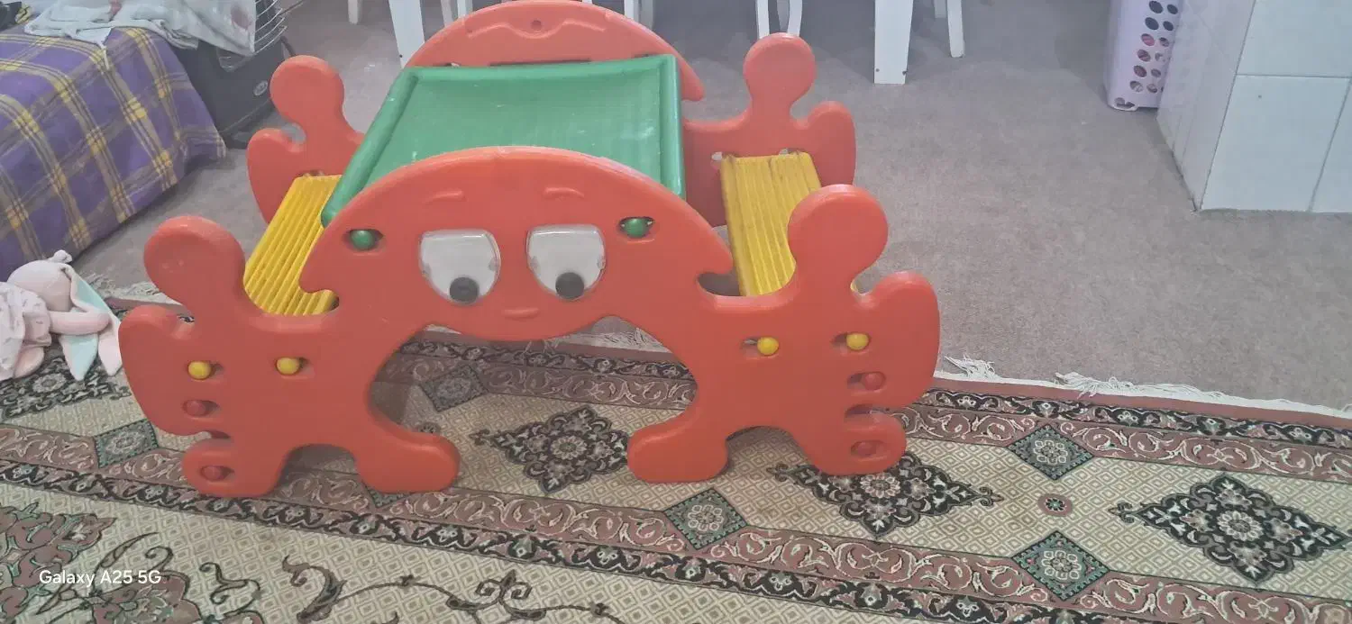 میز و صندلی و آلاکلنگ|اسباب و اثاث بچه|قم, دانشگاه قم|دیوار