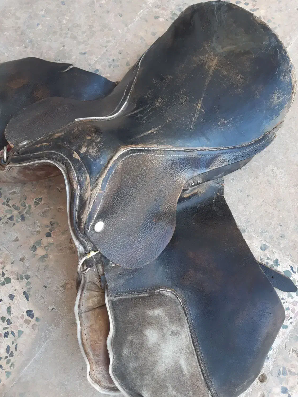 زین|اسب و تجهیزات اسب‌سواری|خرم‌آباد, |دیوار