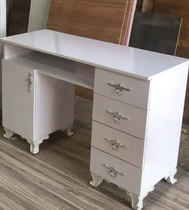 فروش میز تماماقفل،همراه صندلی چرخدار وتنظیم ارتفاع|دفتر کار|فسا, |دیوار