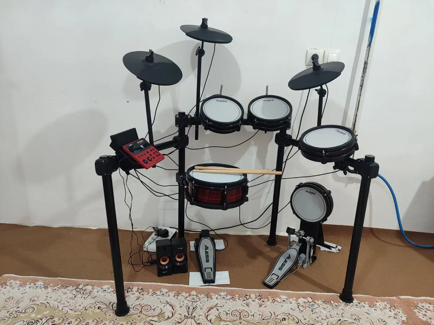 درامر|درام و پرکاشن|ارومیه, |دیوار