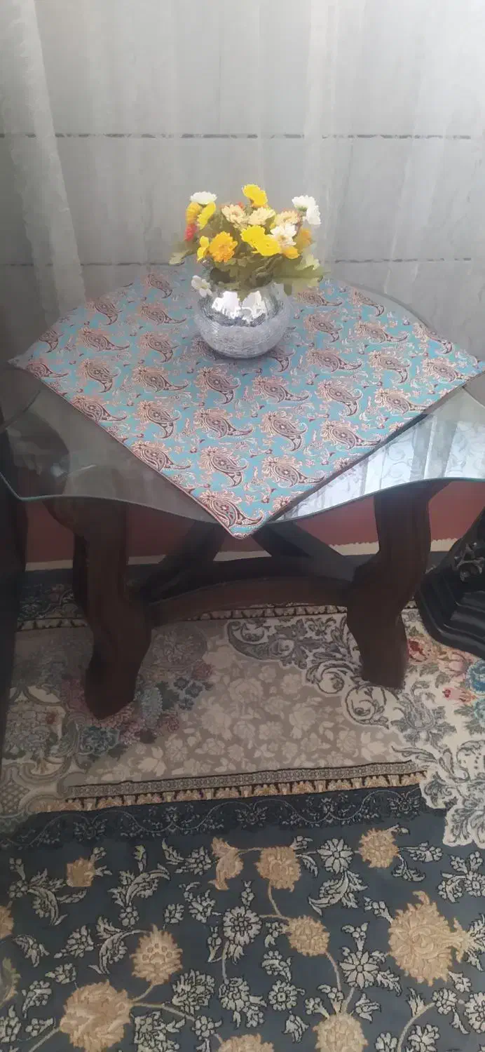 میزبه همراه دو عسلی تمیزوستلم|مبلمان خانگی و میز عسلی|خمین, |دیوار
