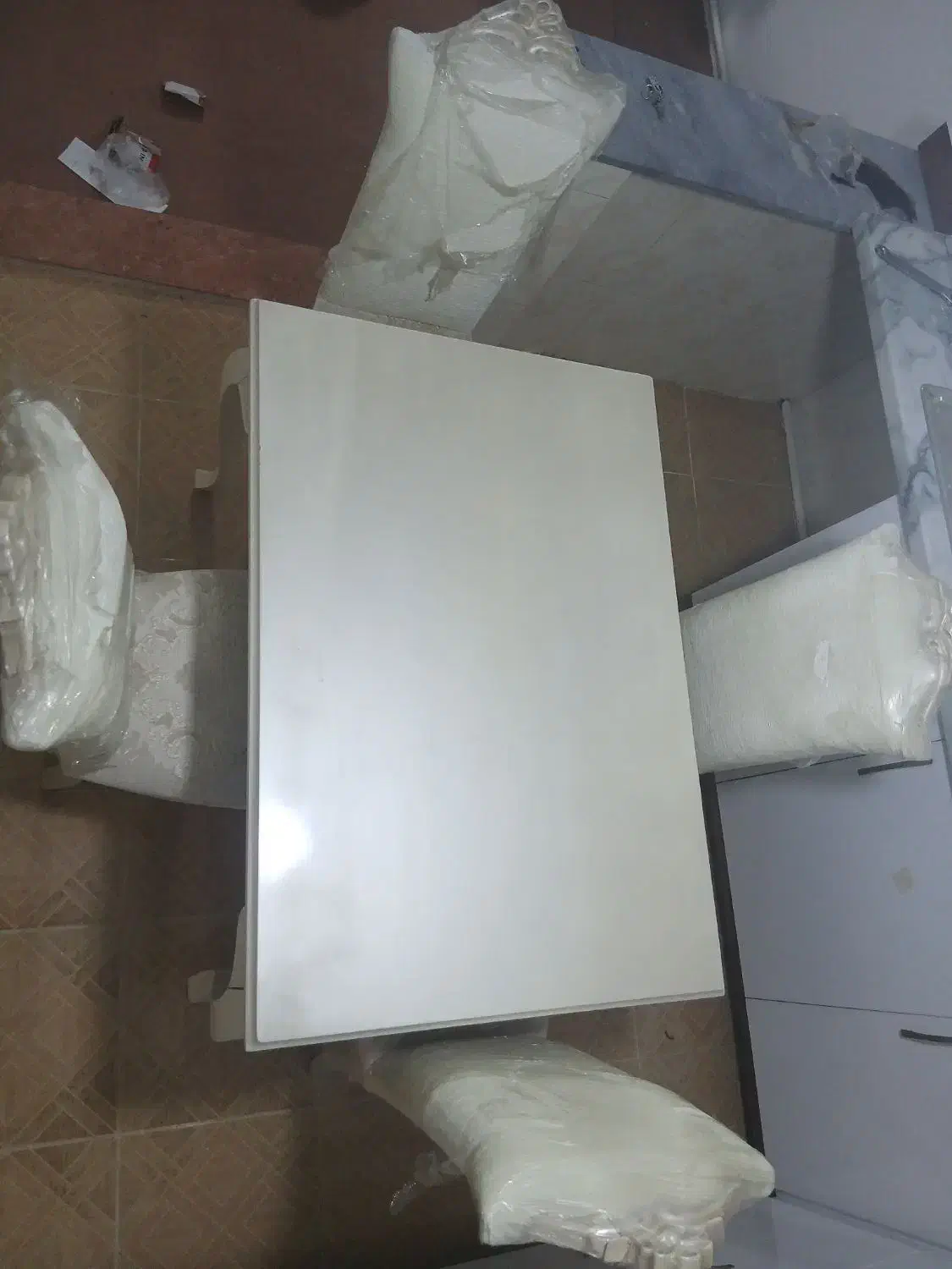 میز غذا خوری چهار نفره|میز و صندلی غذاخوری|تبریز, |دیوار