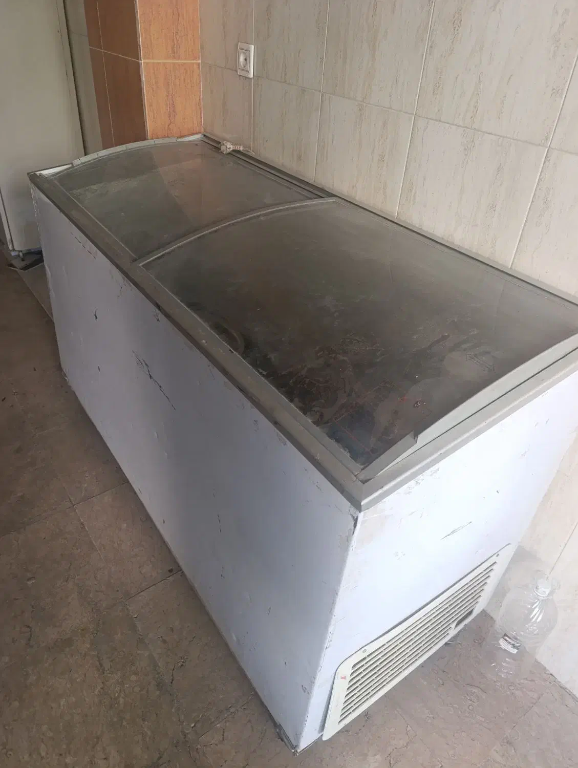 فیریزر بستنی ، صندوقی تمیز و نو|یخچال و فریزر|شاهین‌شهر, حافظ جنوبی|دیوار