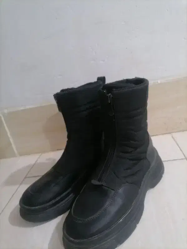 بوت|کیف، کفش، کمربند|گرگان, |دیوار