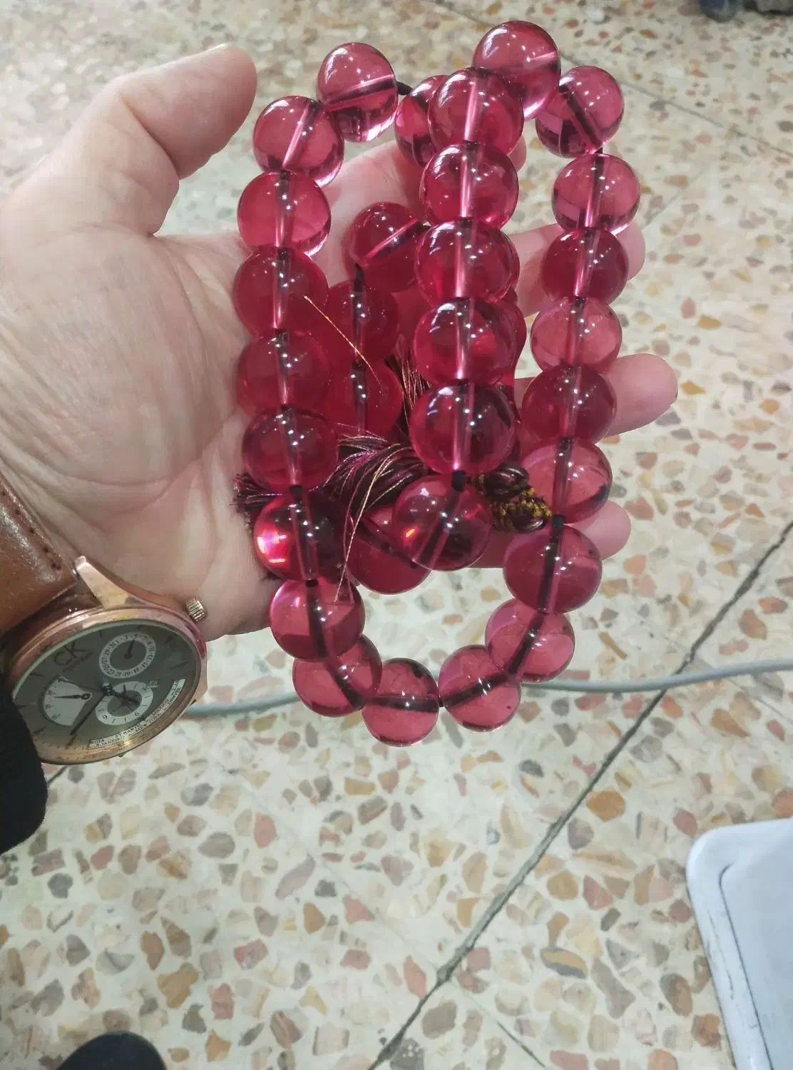 تسبیح سندلوس|کلکسیون اشیاء عتیقه|بانه, |دیوار