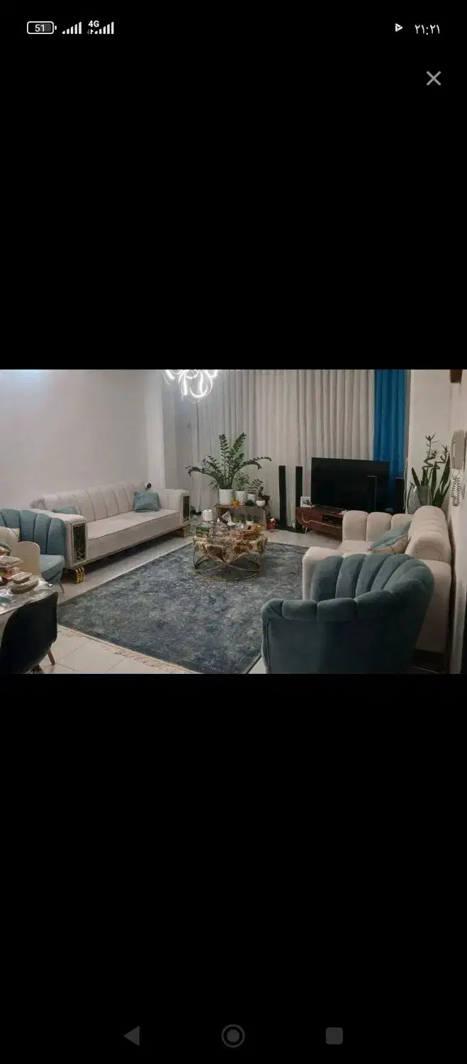 مبل دورنگ صدفی|مبلمان خانگی و میز عسلی|اسلامشهر, شهرک قائمیه|دیوار